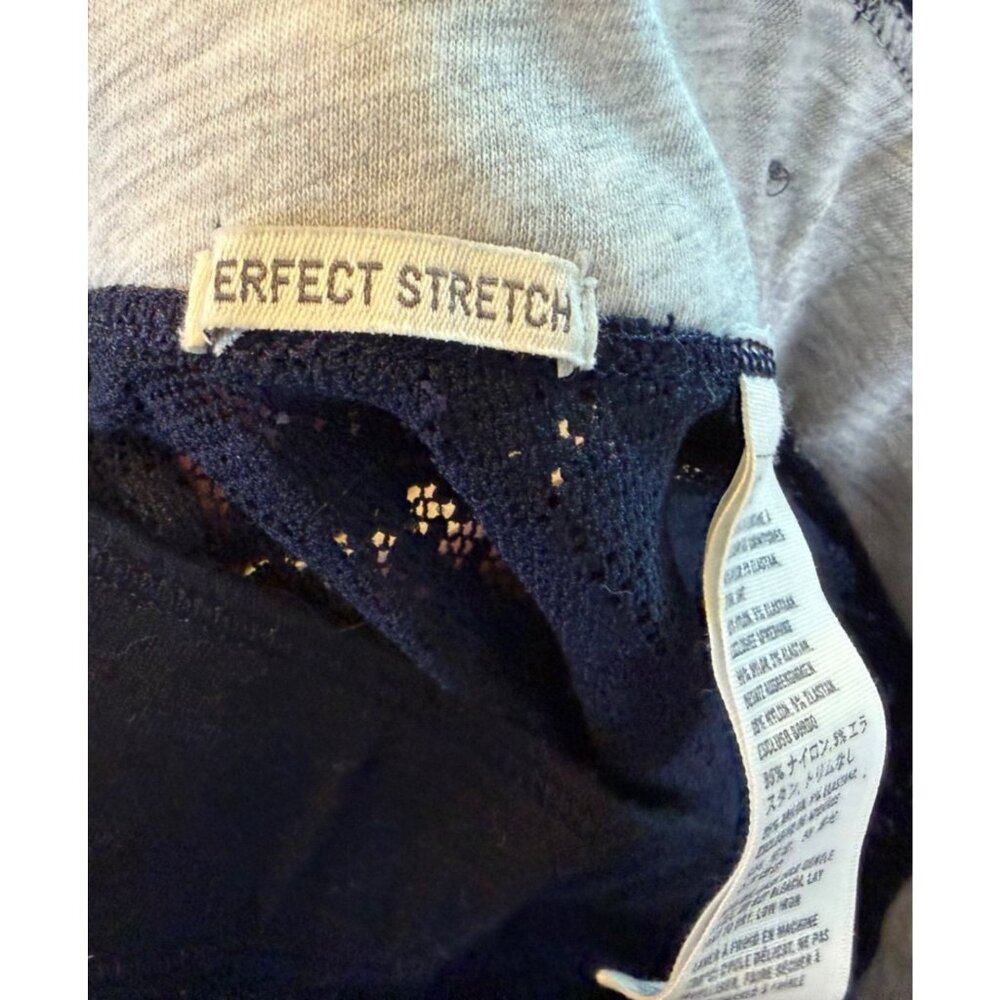Abercrombie Fitch Women's Perfect Stretch Sheer Lace Capris Navy Blue Sz M - Picture 4 of 9